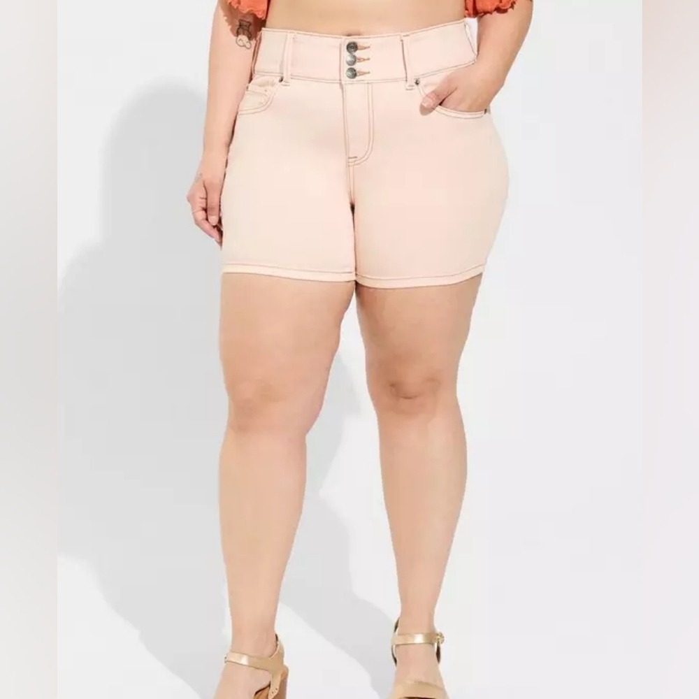 Torrid 5 Inch Jegging Super Soft High-Rise Short Pink